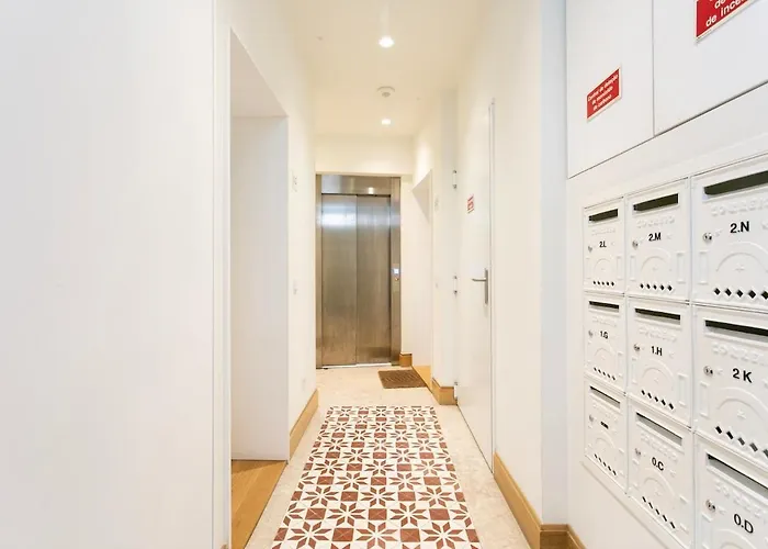 شقة Duplex 2 Bdr, Parking And Balcony! *