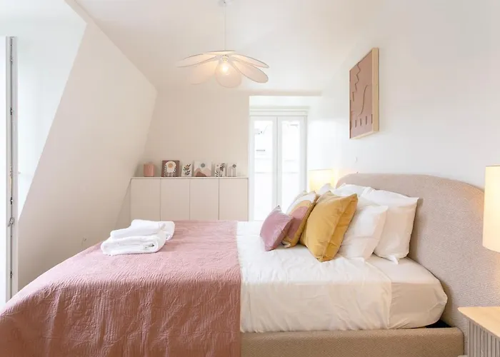 Duplex 2 Bdr, Parking And Balcony! شقة *