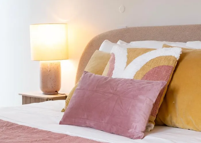 Duplex 2 Bdr, Parking And Balcony! Lisboa