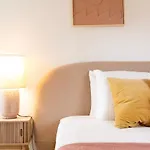 公寓 Duplex 2 Bdr, Parking And Balcony!