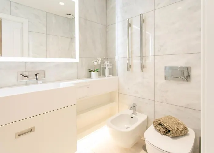 Appartement Duplex 2 Bdr, Parking And Balcony!